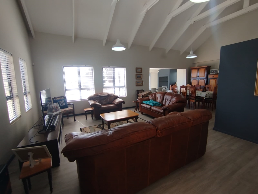 3 Bedroom Property for Sale in Bayview Western Cape